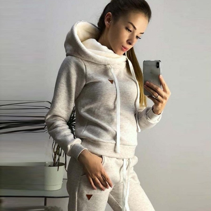 Fleece Hoodies Pullover Sweatshirts And Jogger Outfits